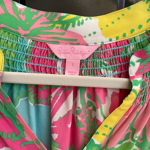 Lilly Pulitzer Elsa Silk Blouse Size Small - Picture 2 of 4